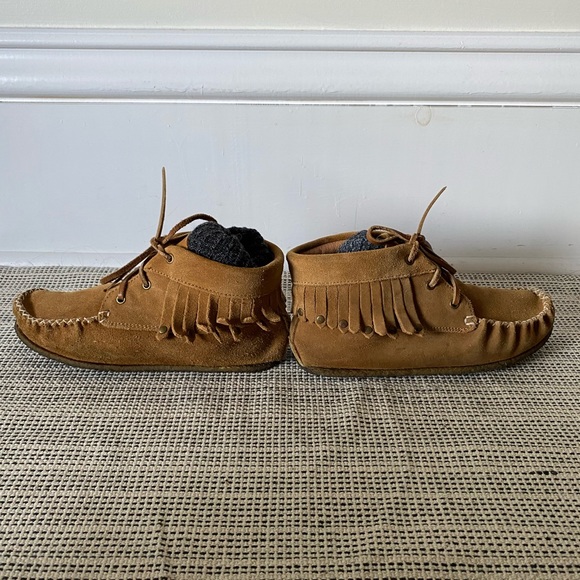 Softmoc Mocassins (size 8) - Picture 3 of 6